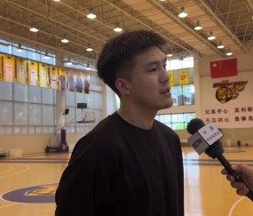 黄荣奇:广东队每个赛季目标都是总冠军 没有动摇过