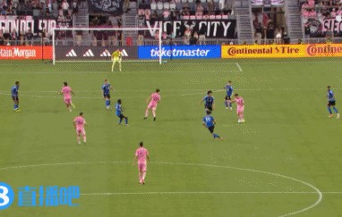 22分钟伤退！阿尔巴无对抗下受伤倒地，被替换下场