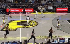 外线开炮！奥科罗和亨特先后飙中三分 骑士领先两位数打停步行者